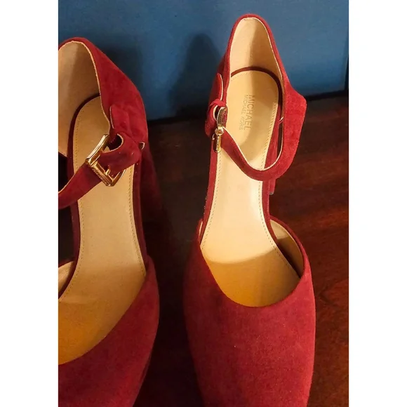 Michael Kors Burgundy Suede High Heels - Picture 3 of 8